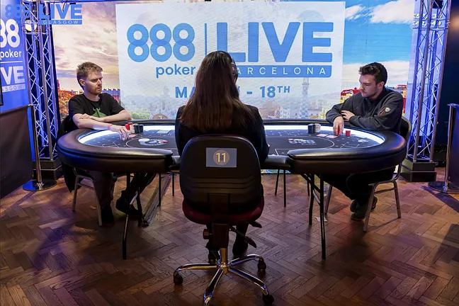 Dean Lyall and Daniel Johnson playing heads-up