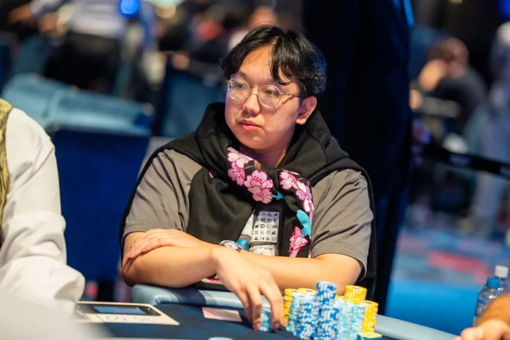 Jiaxu  Chen entering the final table as chip leader
