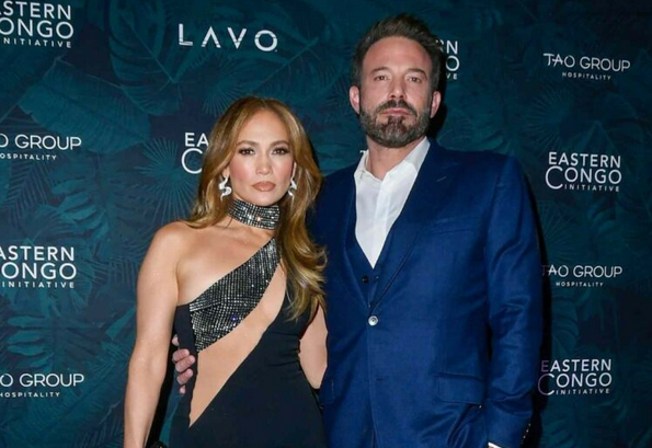 Ben Affleck and Jennifer Lopez organized a poker tournament!  