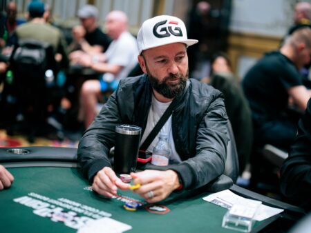 Mackoff Makes Day 2, Bain Bags Big in Super Seniors, Moss, Negreanu, and Tag Team Duo Still Battling