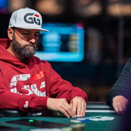 Daynard Finds a Deep Mini Main Run, Negreanu Bags Again, Livingston, Li Still in the Hunt