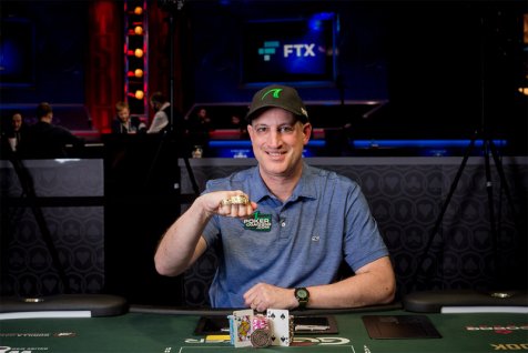 Gershon Distenfeld Wins His First World Series of Poker Bracelet