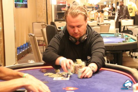Jon Kyte Second in Chips With 6 Left in the UKIPT Main Event