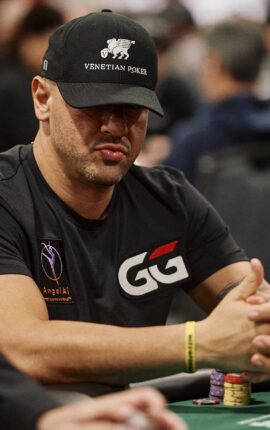 Five WSOP Main Event Champions Make it Through Day 2abc – Can Michael Mizrachi Make it a Double?